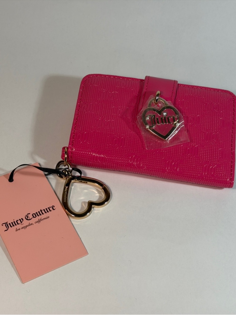 Juicy Couture Bright Pink Embossed Zip Card Holder with Heart Keyring - Picture 6 of 6